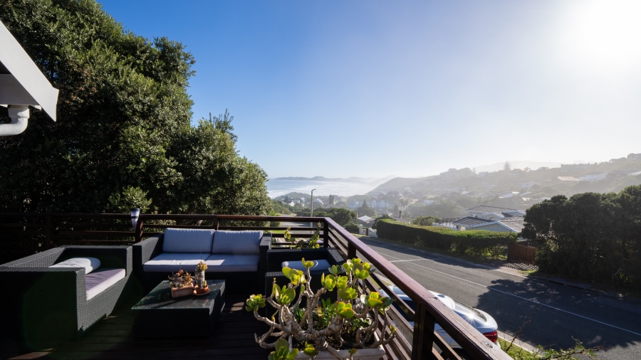 4 Bedroom Property for Sale in Brenton On Sea Western Cape